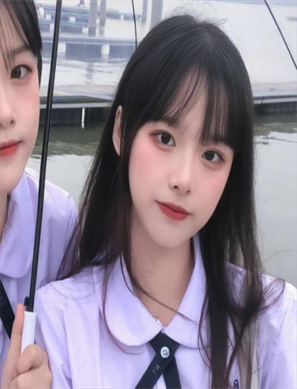 黑色电影_老校长不戴套玩新婚老师_青春派在线观看